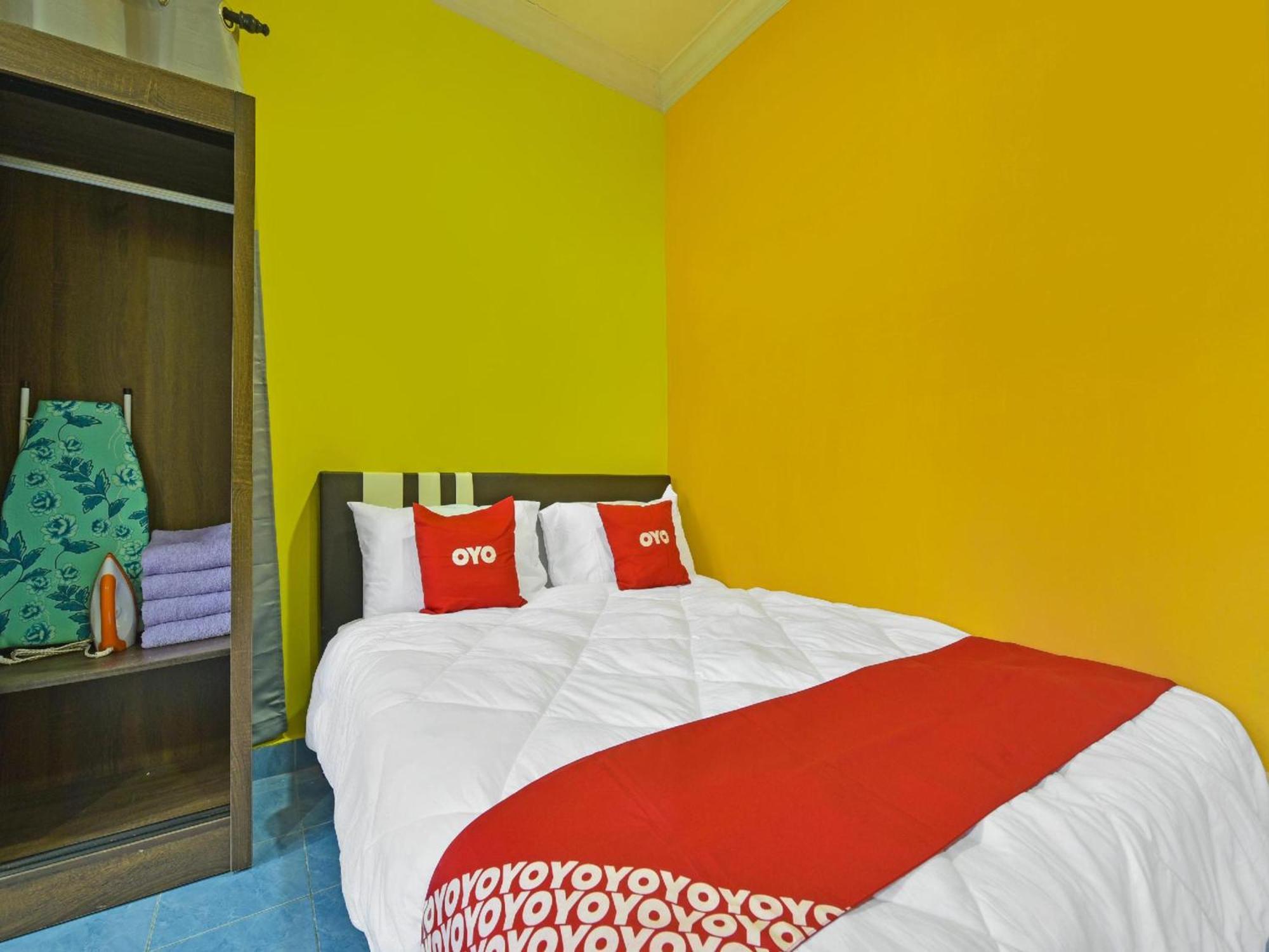 Oyo 90744 Bari Indah Beach Resort Kuala Terengganu Buitenkant foto