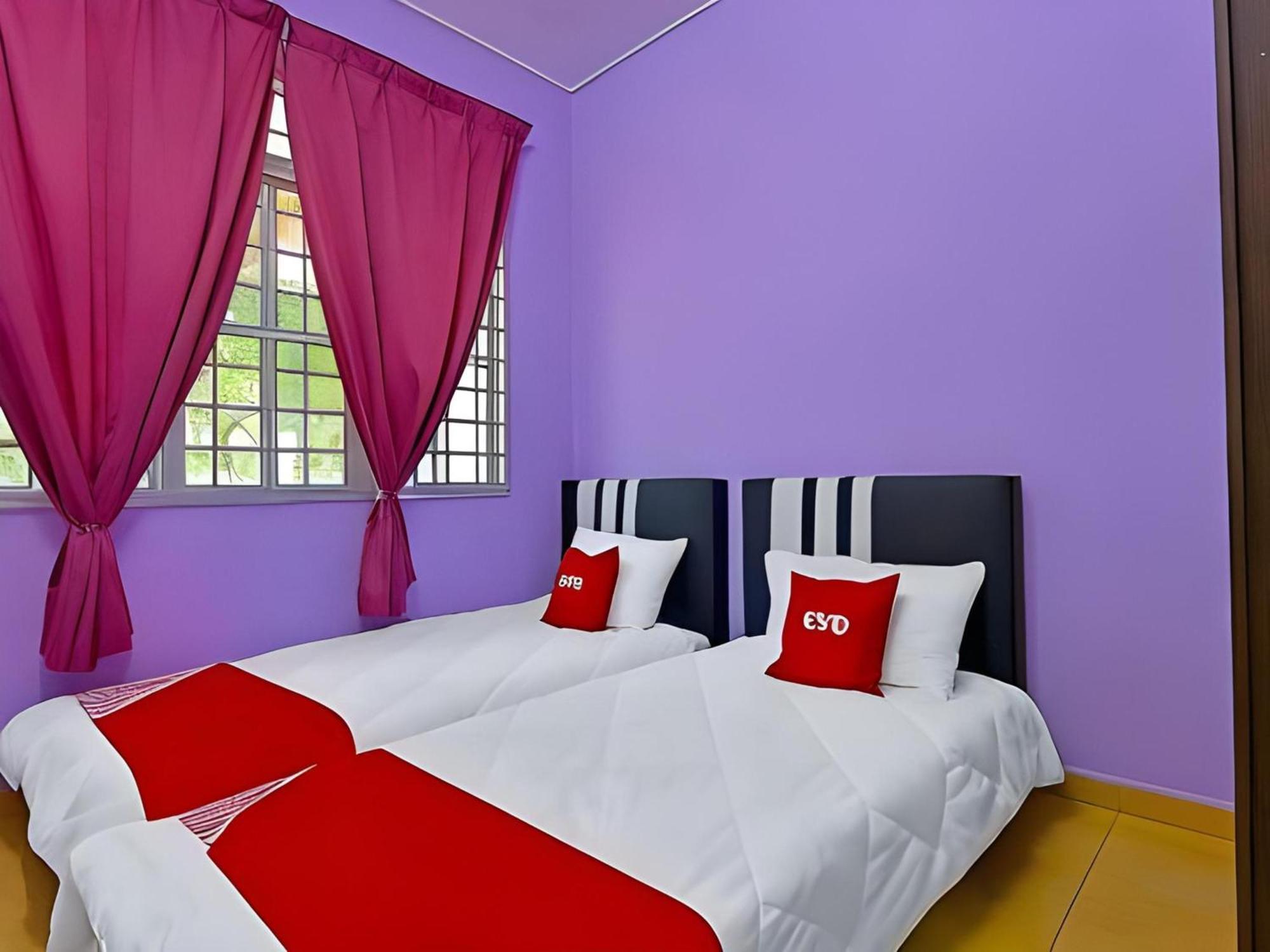 Oyo 90744 Bari Indah Beach Resort Kuala Terengganu Buitenkant foto